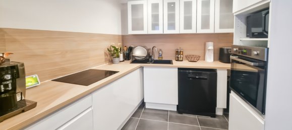 2 bedrooms House in Pont-du-Chateau, France No. 200453 14