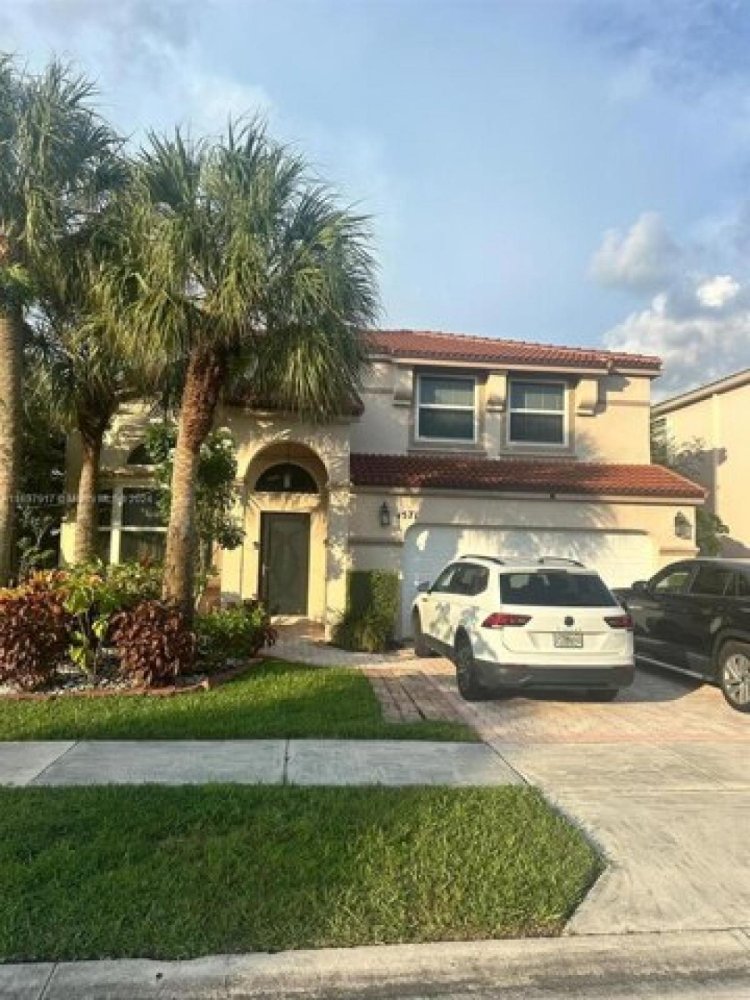 3 bedrooms House in Pembroke Pines, USA No. 396830