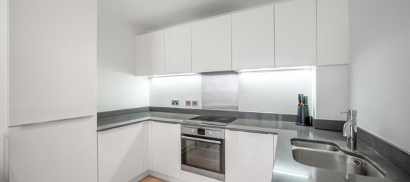 2 bedrooms Apartment in London, United Kingdom No. 7848 4