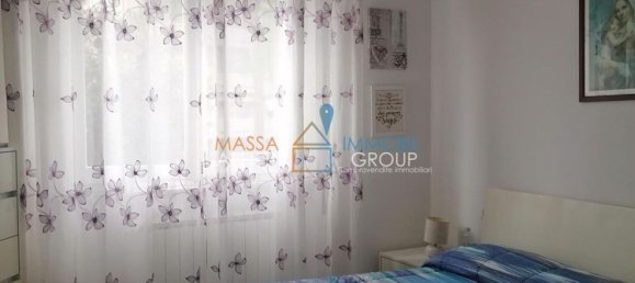 Квартира с 3 комнатами в Каррара, Италия № 98571 13