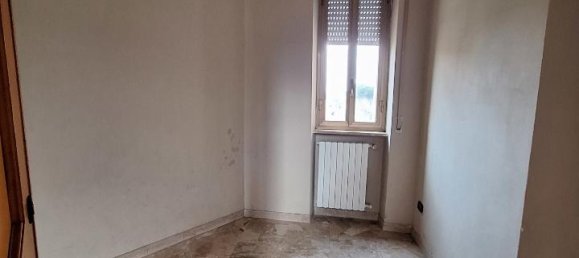 5 rooms Apartment in Morlupo, Italy No. 236022 4