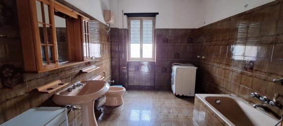 5 rooms Apartment in Morlupo, Italy No. 236022 14