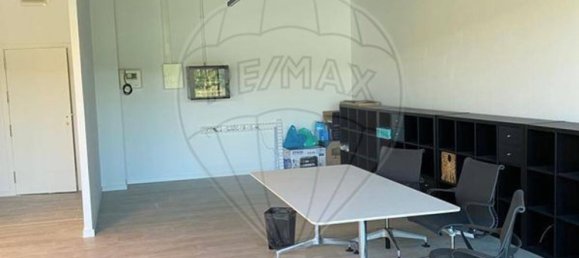 102m² Office in Loures, Portugal No. 73254 11