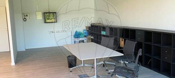 102m² Office in Loures, Portugal No. 73254 8