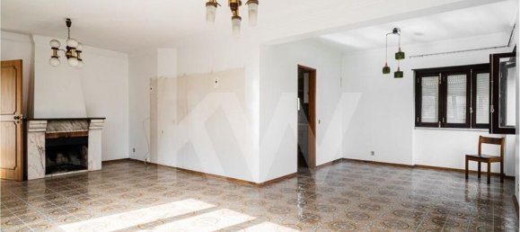 3 Schlafzimmer Haus in Corroios, Portugal, Nr. 63798 7