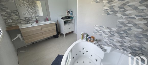 4 bedrooms House in Vaux-le-Penil, France No. 319285 18