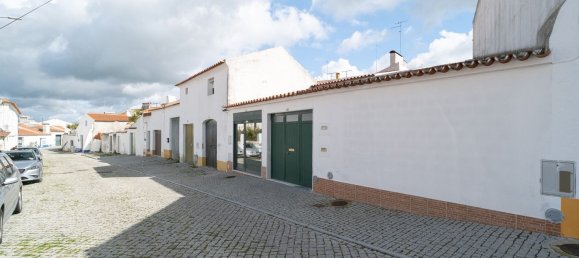 207m² Building in Vimieiro, Portugal No. 12749 3