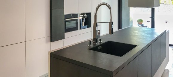 5 bedrooms House in Marbella, Spain No. 23010 2