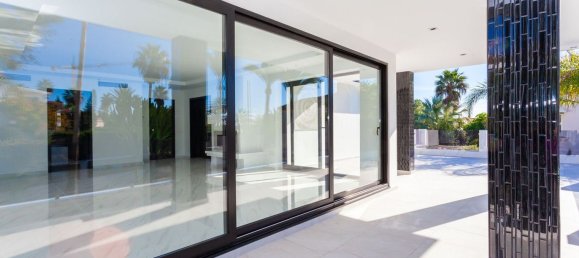 5 bedrooms House in Marbella, Spain No. 23010 33