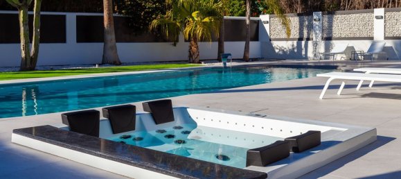 5 bedrooms House in Marbella, Spain No. 23010 39