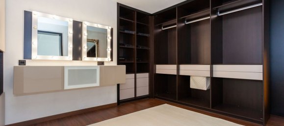 5 bedrooms House in Marbella, Spain No. 23010 37