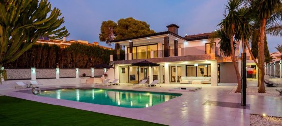 5 bedrooms House in Marbella, Spain No. 23010 21