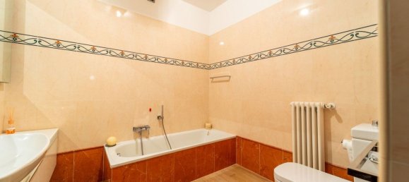 Apartamento de 3 divisões em Parma, Italy N.º 228869 4