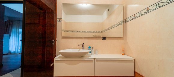 Apartamento de 3 divisões em Parma, Italy N.º 228869 2