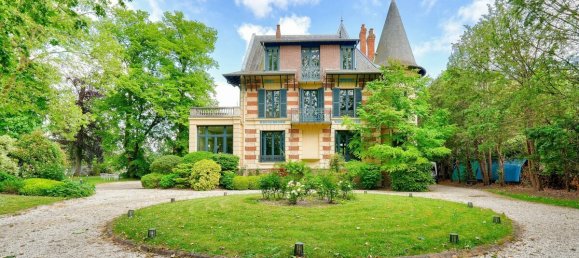 6 bedrooms Castles in Rueil-Malmaison, France No. 179919 2