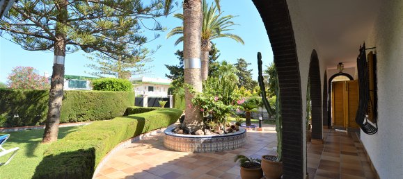 4 bedrooms Villa in La Zenia, Spain No. 522 6