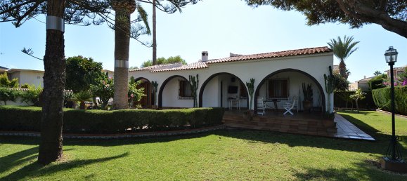 4 bedrooms Villa in La Zenia, Spain No. 522 2