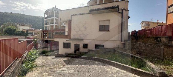 7غرفة فيلا في Avezzano, Italy رقم 21715 10