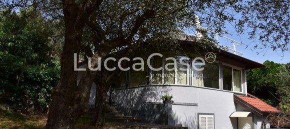 6 rooms Villa in Camaiore, Italy No. 122877 3