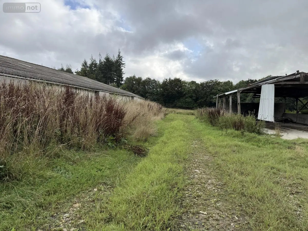 Lagerhaus in Cotes-d'Armor, France 2600m², Nr. 344650