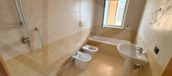 2 rooms Office in Barletta, Italy No. 23435 9