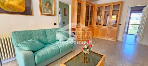 Apartamento de 4 dormitorios en Rovereto, Italy No. 372815 19
