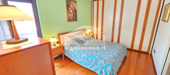 Apartamento de 4 dormitorios en Rovereto, Italy No. 372815 4