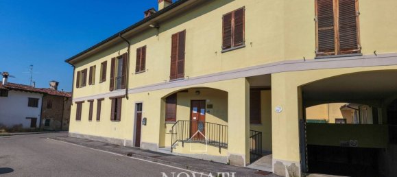 Garage à Casalpusterlengo, Italy 25m² No. 374033 2