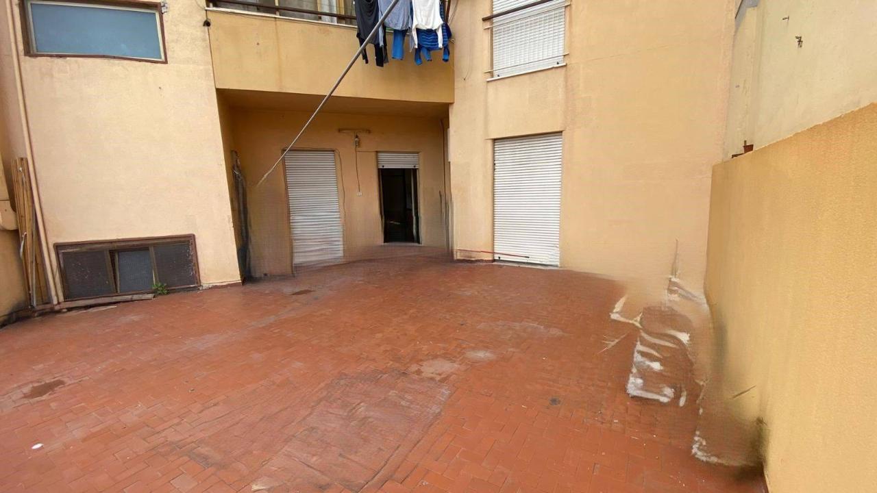 Apartamento de 5 habitaciónes en Palermo, Italy No. 72190