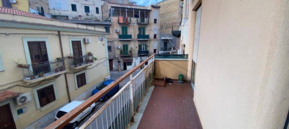 Apartamento de 5 habitaciónes en Palermo, Italy No. 72190 5