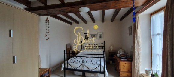 3 bedrooms House in Chinon, France No. 74382 8