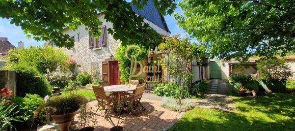 3 bedrooms House in Chinon, France No. 74382 14