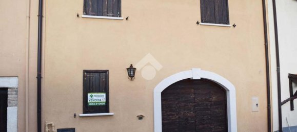 4 bedrooms House in Tagliacozzo, Italy No. 282155 2