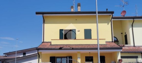 3 Schlafzimmer Villa in Comacchio, Italy, Nr. 52670 17