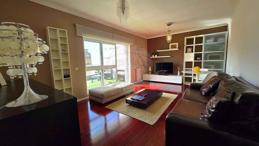 Дуплекс с 2 спальнями в Визеу, Португалия № 208842