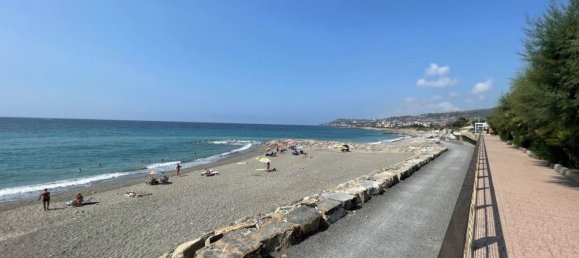 3 rooms Apartment in Riva Ligure, Italy No. 173889 14