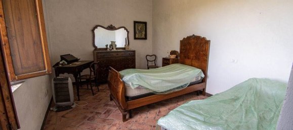 Casa de 10 habitaciónes en Asciano, Italy No. 57604 21