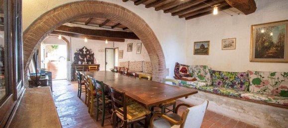 Casa de 10 habitaciónes en Asciano, Italy No. 57604 33