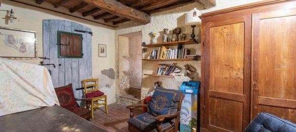 Casa de 10 habitaciónes en Asciano, Italy No. 57604 32