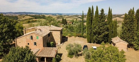 Casa de 10 habitaciónes en Asciano, Italy No. 57604 3