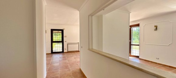 4 Schlafzimmer Villa in Formello, Italy, Nr. 272673 6