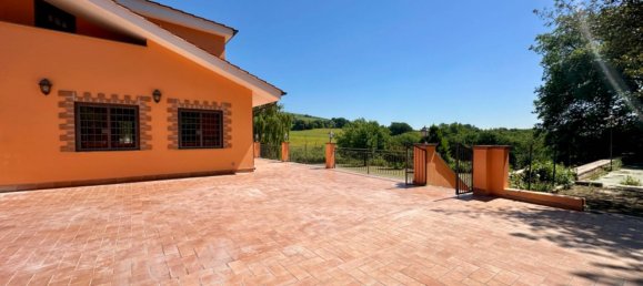 4 Schlafzimmer Villa in Formello, Italy, Nr. 272673 3
