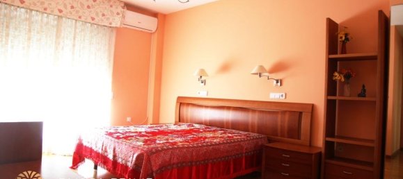 6 bedrooms Villa in Calpe, Spain No. 1604 14