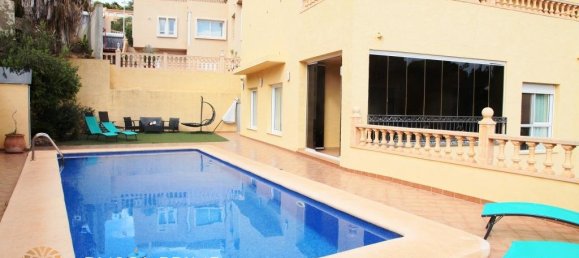 6 bedrooms Villa in Calpe, Spain No. 1604 5