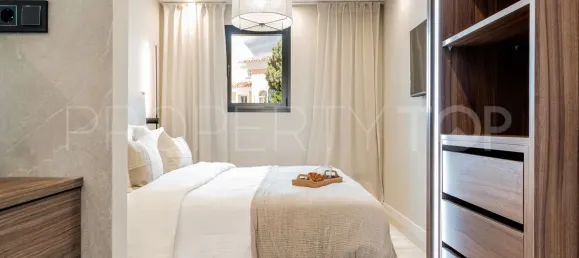 2 bedrooms Penthouse in La Quinta, Spain No. 183153 10