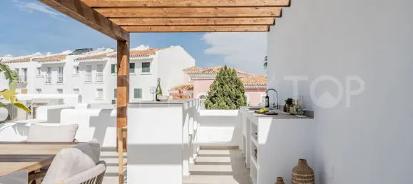 2 bedrooms Penthouse in La Quinta, Spain No. 183153 16