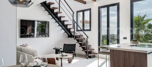 2 bedrooms Penthouse in La Quinta, Spain No. 183153 5