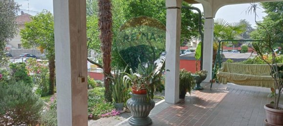 Вилла с 10 комнатами в Гаттинара, Италия № 224555 7