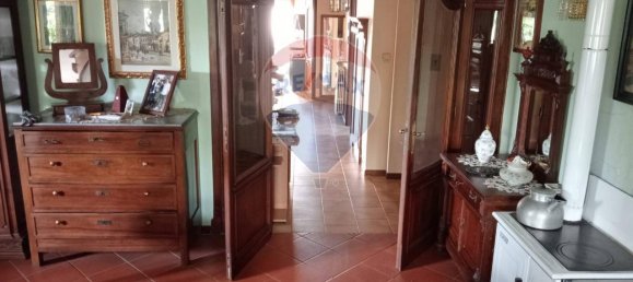 Вилла с 10 комнатами в Гаттинара, Италия № 224555 21