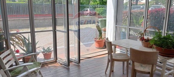 Вилла с 10 комнатами в Гаттинара, Италия № 224555 15